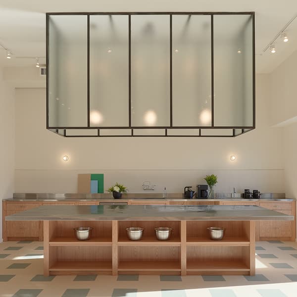 Index Greenpoint has a kitchen